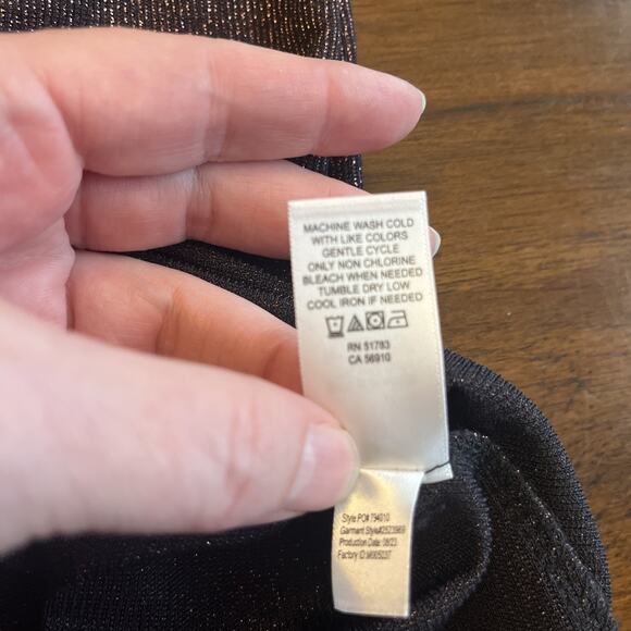 NWT Maurices Metalic Shimmery Cap Sleeve Top Sz XL, Dark Academia Booktok Campus - Picture 4 of 8